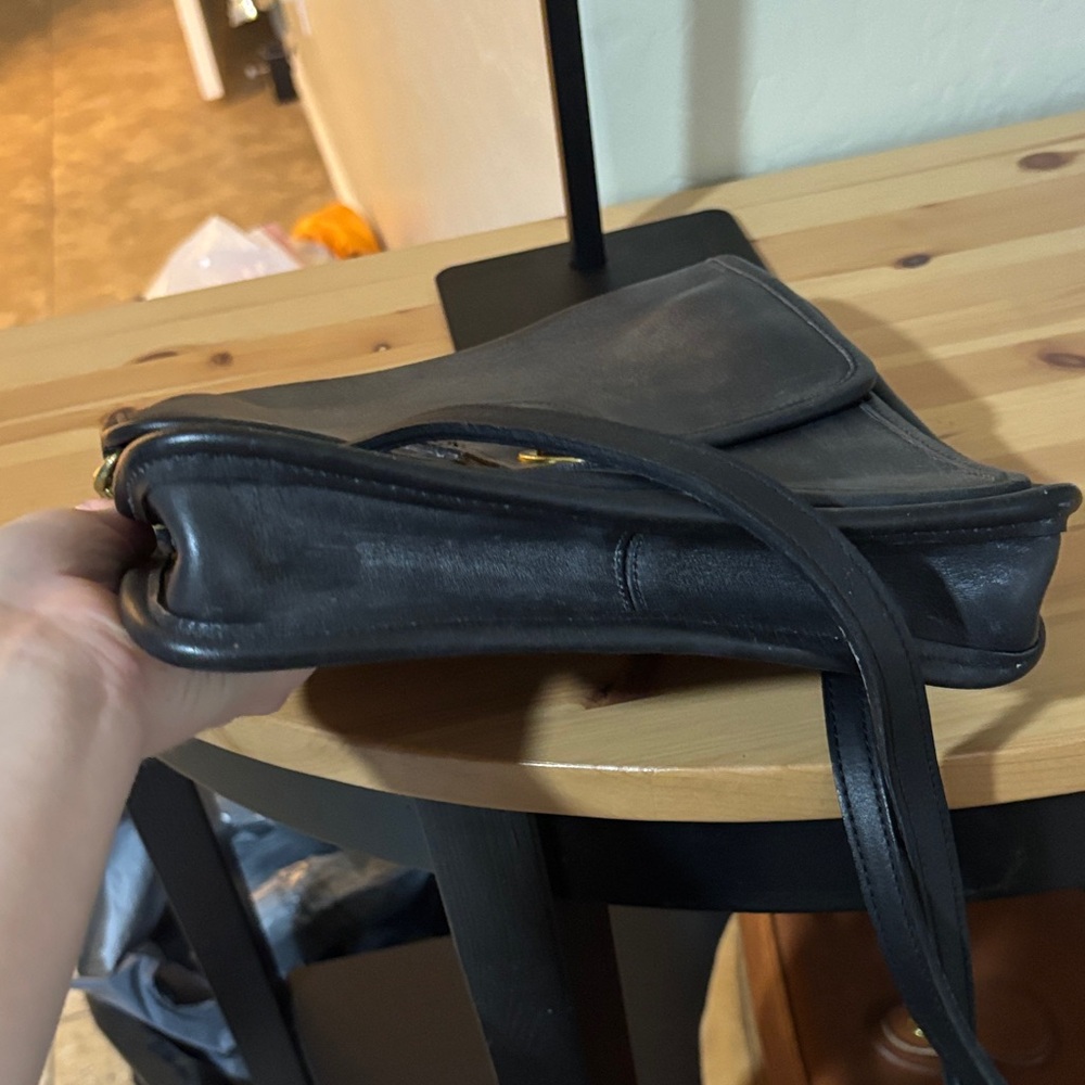 Coach Vintage Willis Black Leather Shoulder Bag - Picture 9 of 13